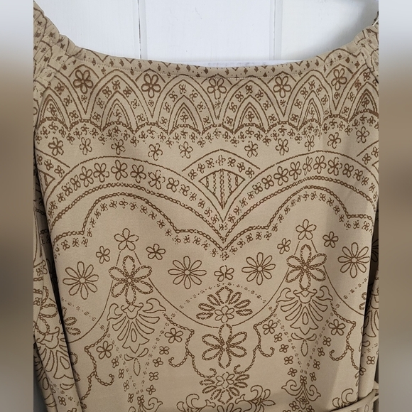 S•Deer Floral Print Ruched Shoulder Tie Waist Midi Dress - Picture 2 of 9